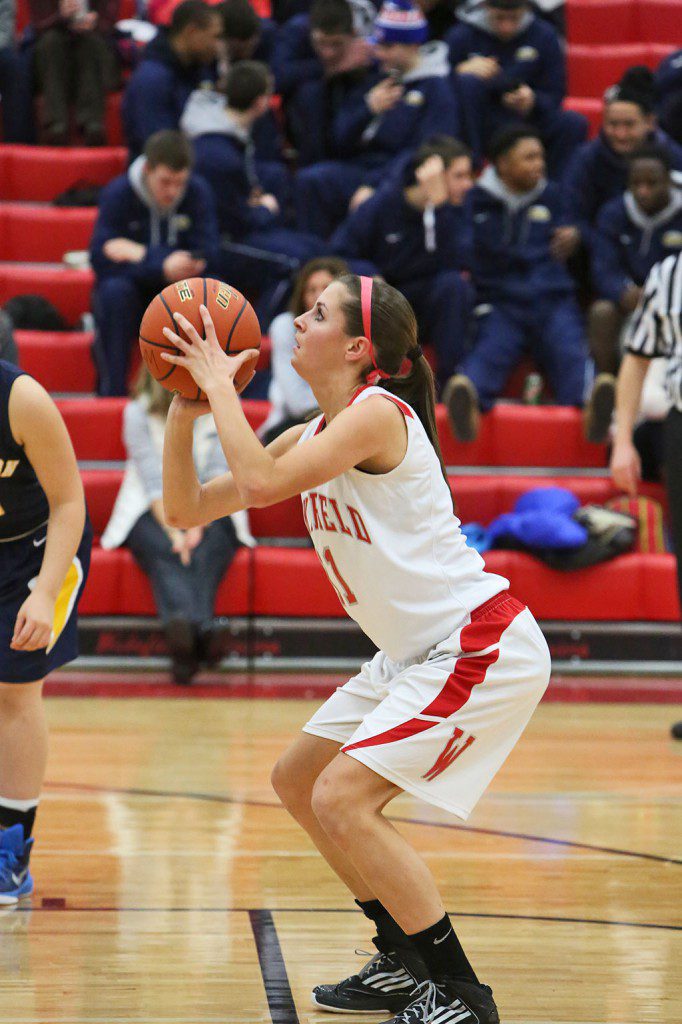 JILLIAN RASO, a senior forward, netted a game 12 points and had a solid all-around effort in Wakefield’s 48-40 victory over Melrose last night at the Charbonneau Field House. (Donna Larsson File Photo)