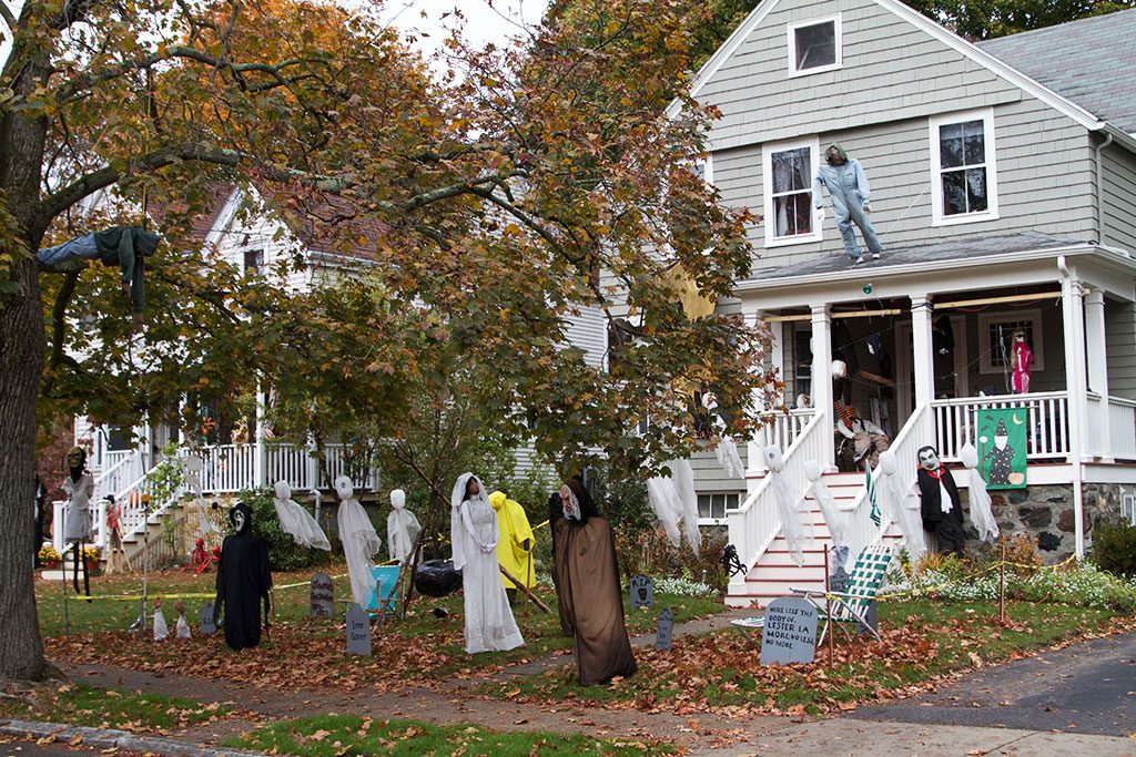 THIS HOME ON Boardman Avenue is ready for trick or treaters for Halloween 2015. (Donna Larsson Photo) 