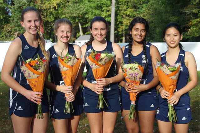 Girls’ cross-country races past Manchester-Essex