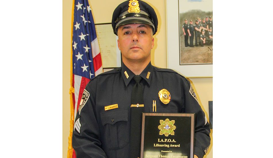 Sgt. Encarnacao presented IAPOA Lifesaving Award