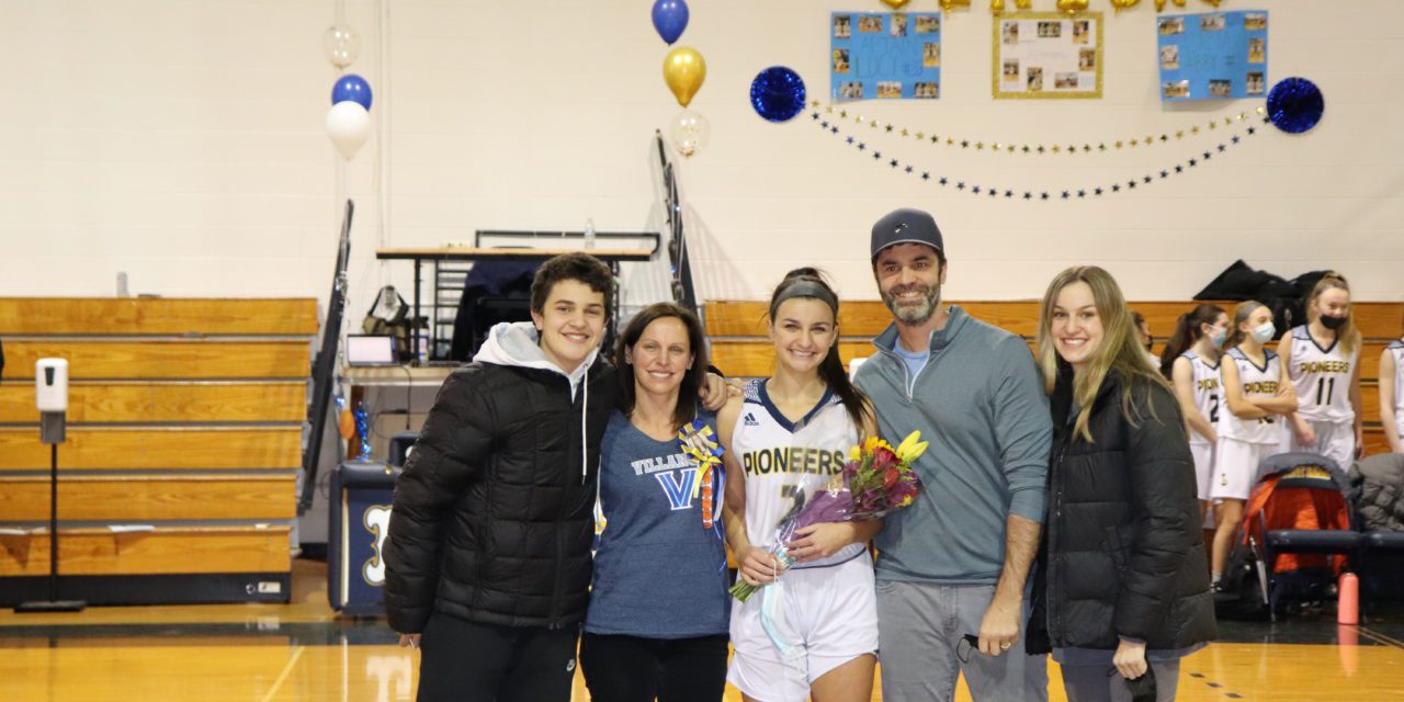 Girls’ hoop honors seniors for dedication to the team
