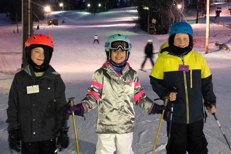 PHOTO: Skiing squad