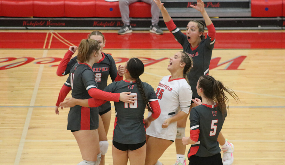 Warrior volleyball wins two, five-set thrillers