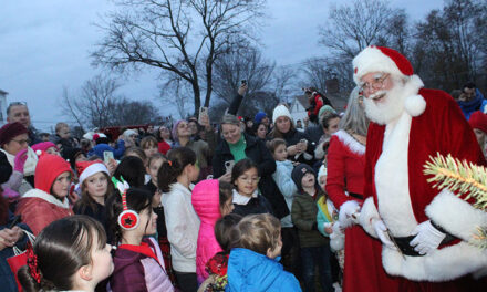 Scenes from 18th annual RNR Chamber of Commerce Holiday Tree Lighting
