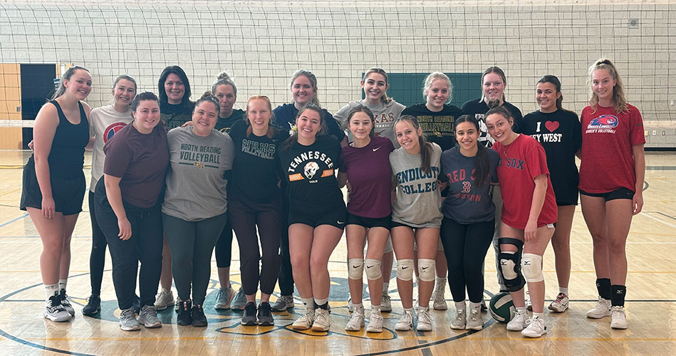 Hornet volleyball players return for fun alumni game