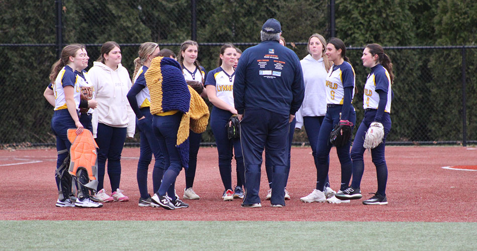 UPDATE: Softball team falls to North Reading following win over Hamilton-Wenham after losses to Georgetown, Lowell Catholic
