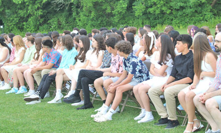 192 eighth graders move on from LMS