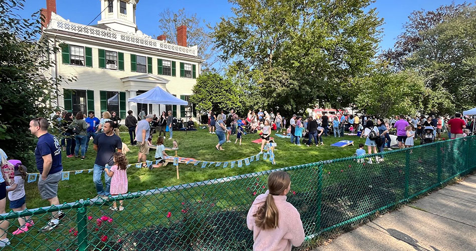 Melrose celebrates last beer garden of the year