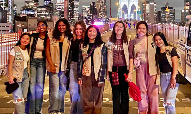 Girl Scouts hold ‘Bridging’ ceremony on Brooklyn Bridge