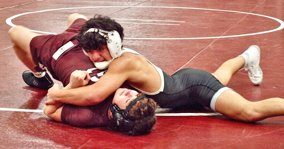 LNR wrestling dismantles Concord-Carlisle